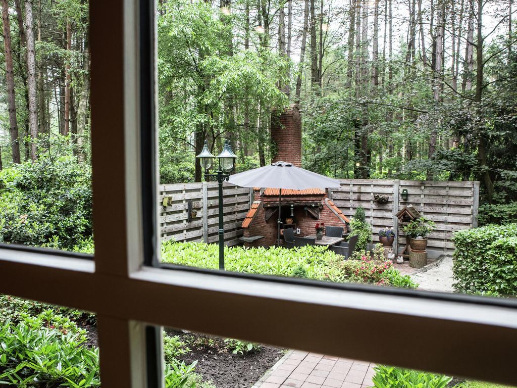 Luxurious Chalet In Oud Turnhout With Large Garden Villa Oud-Turnhout Esterno foto