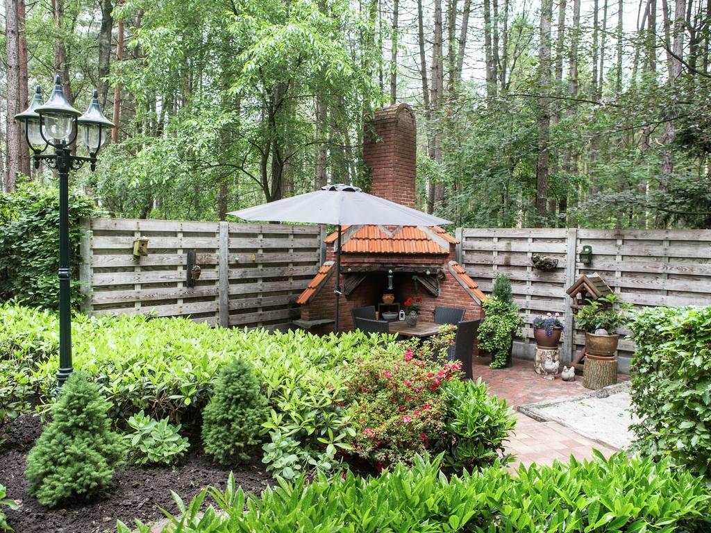 Luxurious Chalet In Oud Turnhout With Large Garden Villa Oud-Turnhout Esterno foto