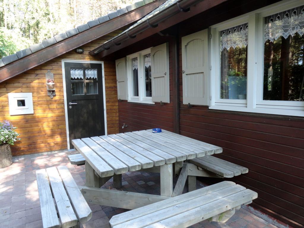 Luxurious Chalet In Oud Turnhout With Large Garden Villa Oud-Turnhout Esterno foto