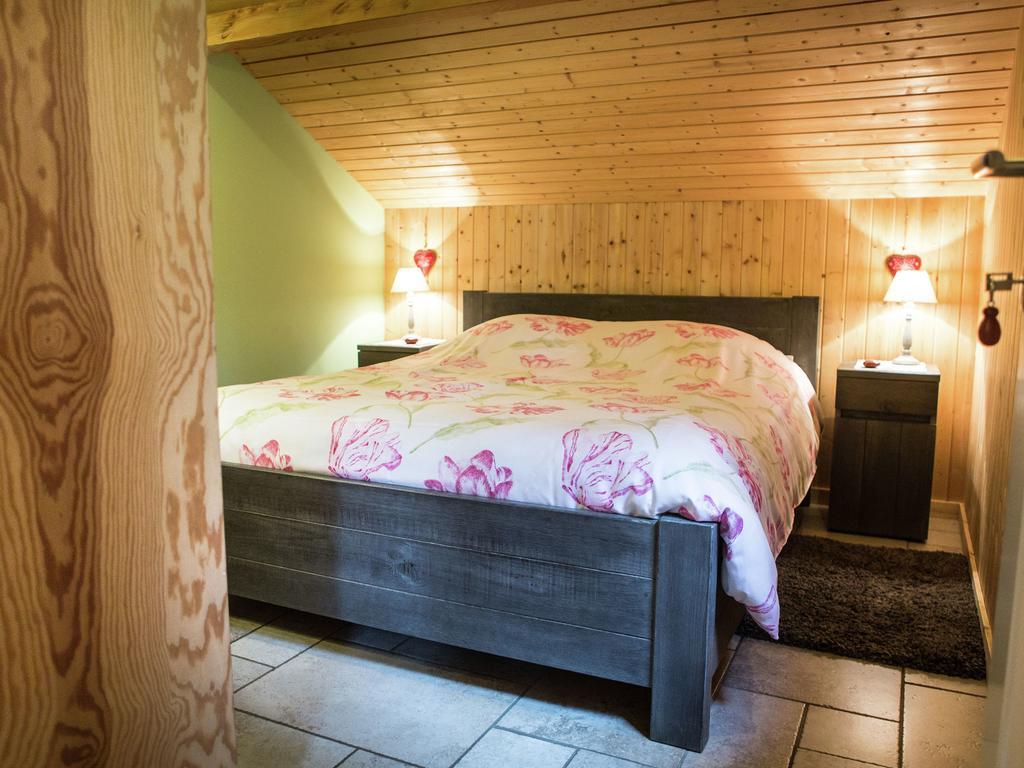 Luxurious Chalet In Oud Turnhout With Large Garden Villa Oud-Turnhout Esterno foto