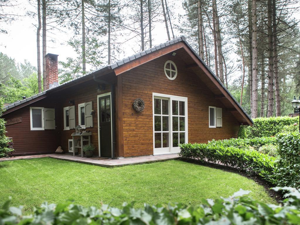 Luxurious Chalet In Oud Turnhout With Large Garden Villa Oud-Turnhout Esterno foto